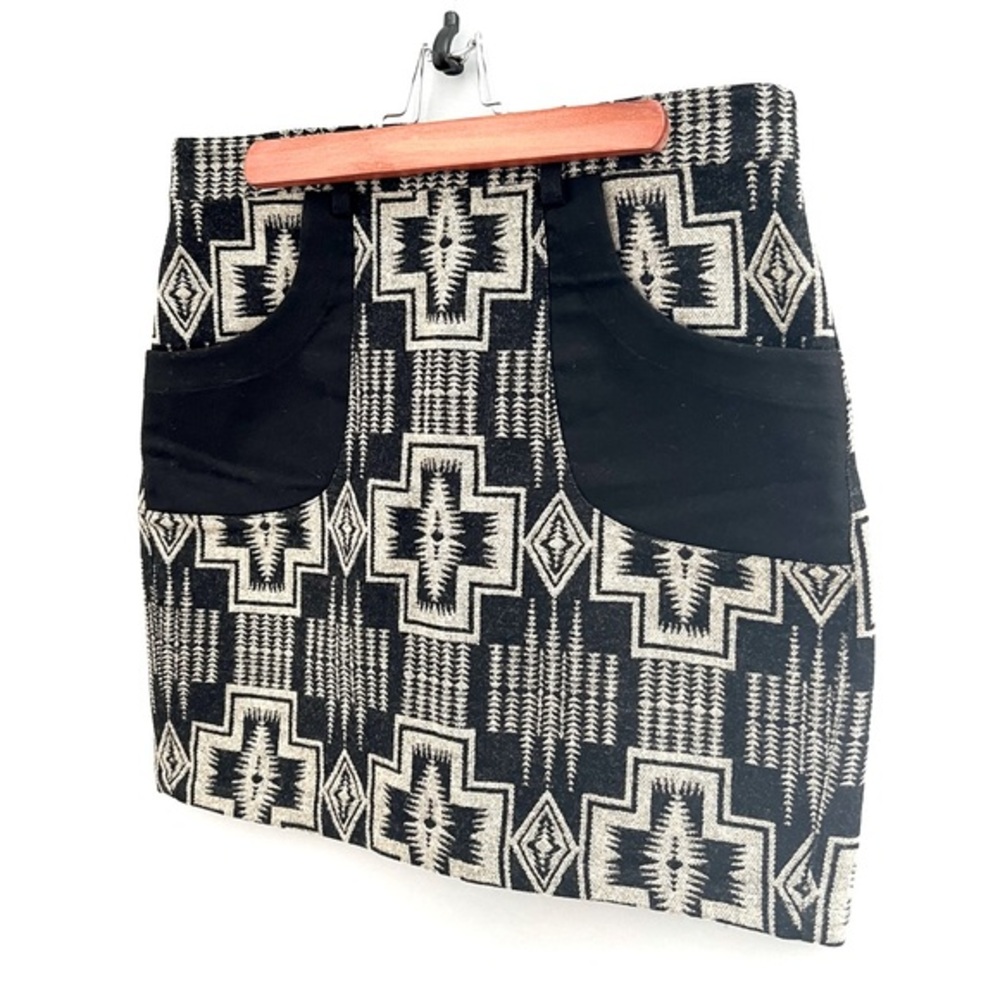 Pendleton Limited “Portland Collection” Wool Mini Skirt. Large.